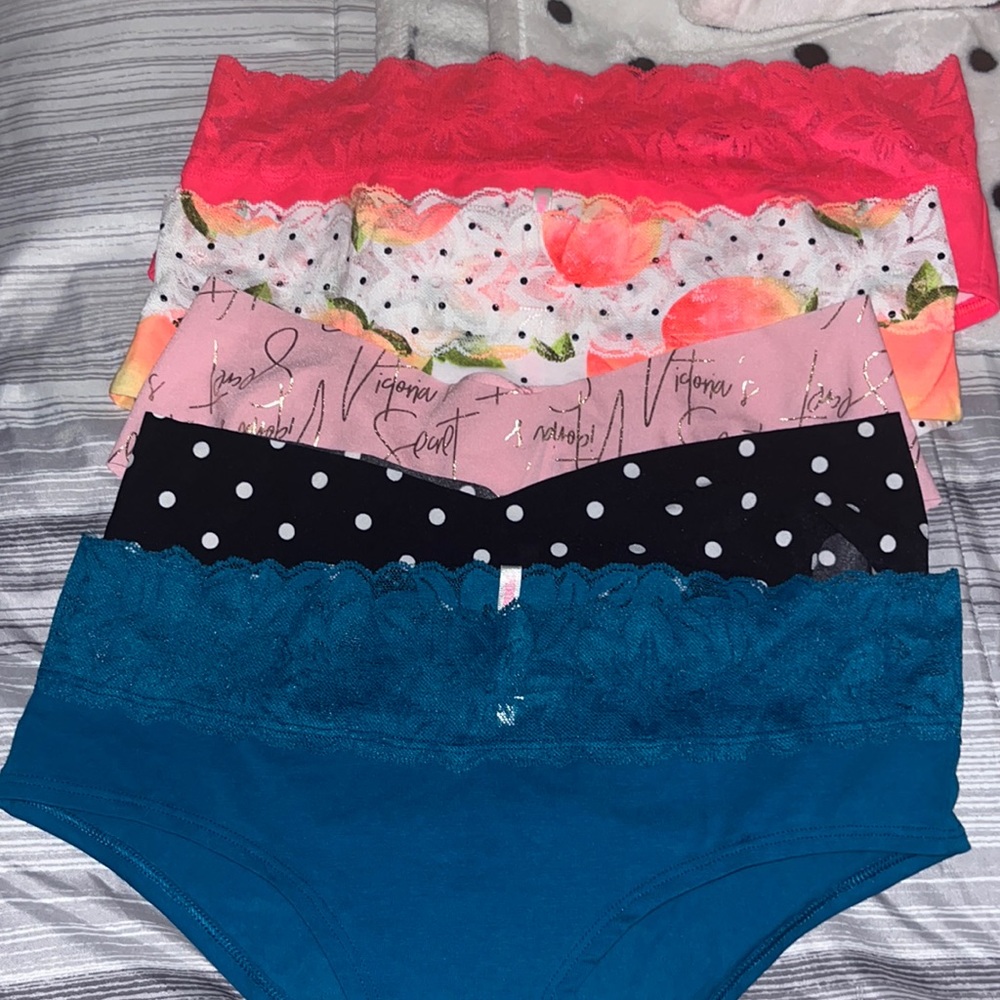 Vs and vs pink undies